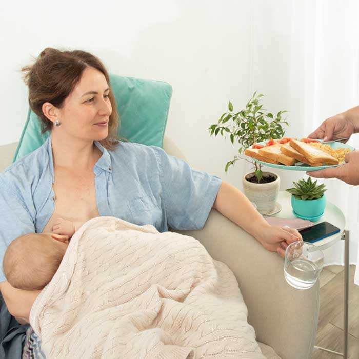 Mütterpflege - Ruhezeiten, Massagen, Rückbildungsübungen, psychischer Beistand, Untersützung mit dem Neugeborenen